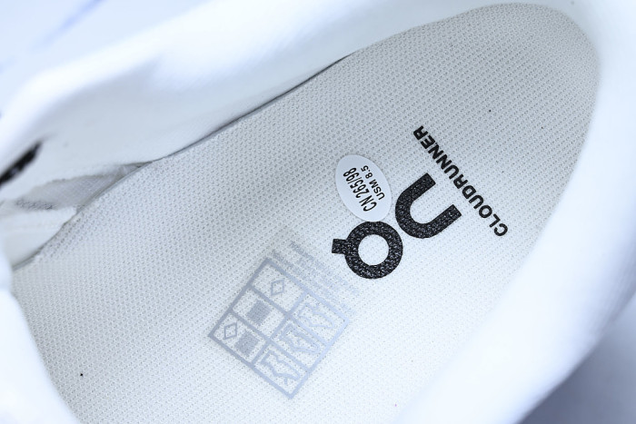 ON RUNNING CLOUDULTRA 3 WHITE/RED/WHITE