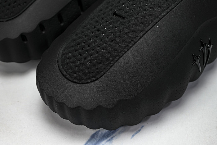 HQ4307-005 MIND 001 SLIDE BLACK/ANTHRACITE/COOL GREY
