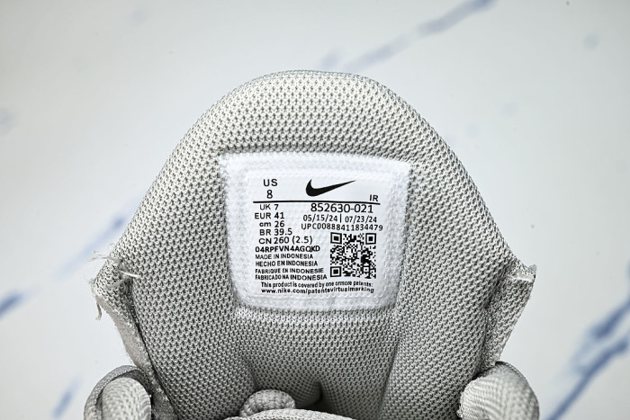 852630-021 AIR MAX PLUS WOLF GREY/BLACK-WHITE