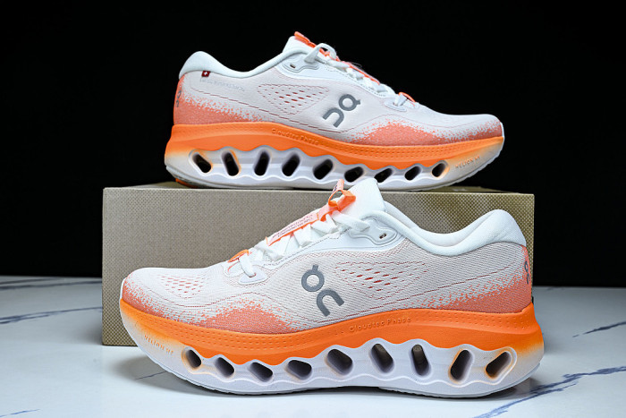 ON RUNNING CLOUDTILT LOW-TOP LIGHTWEIGHT CASUAL SHOES WHITE/ORANGE