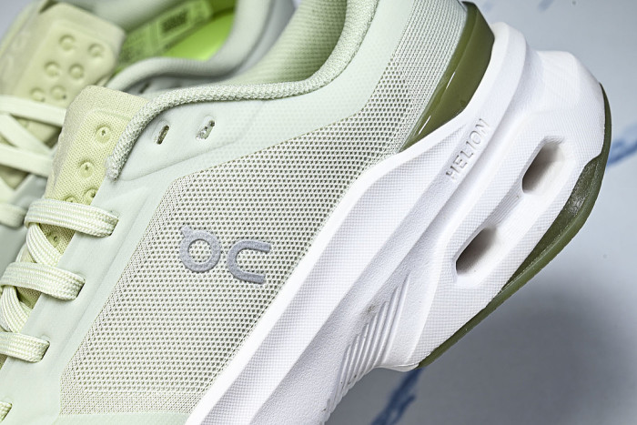 3MG10154672 ANTI SLIP OUTDOOR SPORTS SHOES FOR MEN AND WOMEN LIGHT GREEN/GREY