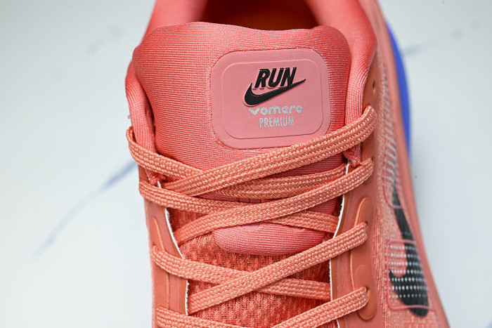 HQ2050-600 AIR ZOOM VOMERO PREMIUM ATOMIC PINK/RACER BLUE/CRIMSON TINT/BLACK