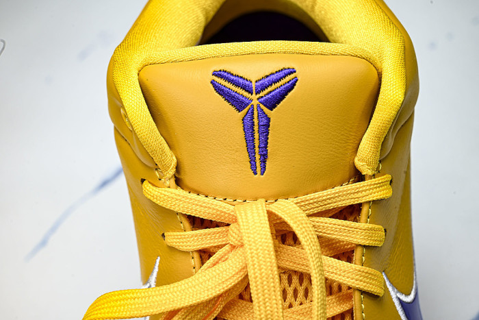 IV6592-700 LOS ANGELES LAKERS ZOOM KOBE 4 PROTRO SNEAKERS YELLOW/KLEIN BLUE