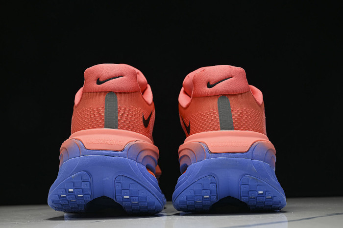 HQ2050-600 AIR ZOOM VOMERO PREMIUM ATOMIC PINK/RACER BLUE/CRIMSON TINT/BLACK