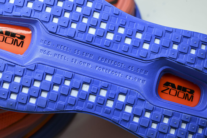 HQ2050-600 AIR ZOOM VOMERO PREMIUM ATOMIC PINK/RACER BLUE/CRIMSON TINT/BLACK