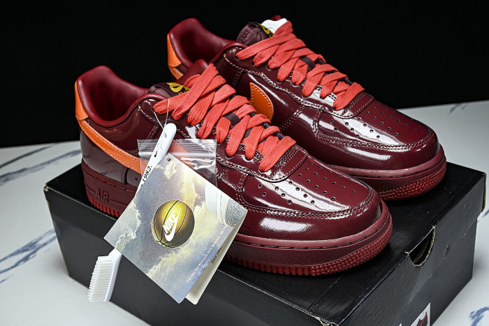 IO4489-601 AIR FORCE 1 07 LOW CASUAL SNEAKERS WINE RED/ORANGE