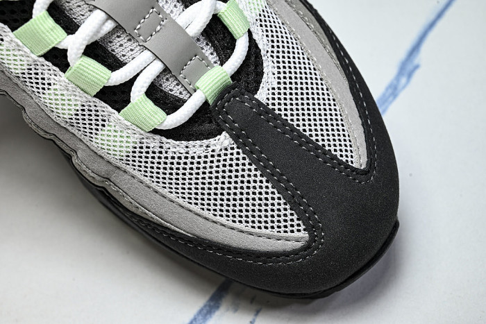 HJ5996-005 AIR MAX 95 ANTI SLIP AND WEAR RESISTANT AIR CUSHIONED RUNNING SHOES BLACK/GREY/GREEN