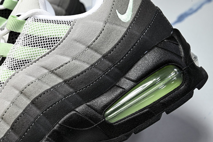 HJ5996-005 AIR MAX 95 ANTI SLIP AND WEAR RESISTANT AIR CUSHIONED RUNNING SHOES BLACK/GREY/GREEN