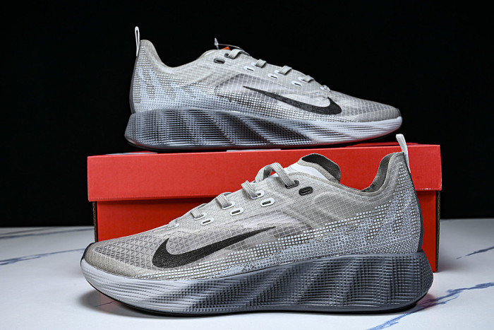 HM9697-001 COMFORTABLE SNUG WEAR RESISTANT AND BREATHABLE RUNNING SHOES DARK GRAY/GREY