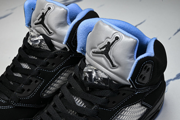 DD0587-008 AIR JORDAN 5 RETRO AJ5 COMFORTABLE AND BREATHABLE RUNNING SHOES BLACK/INKINESS