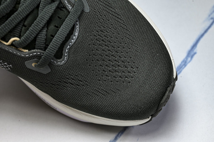 1011C167-200 GEL KAYANO 33 WEAR-RESISTANT GRIP SUPPORT TRAINING RUNNING SHOES BLACK/INKINESS