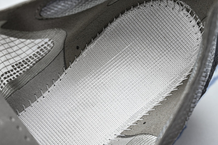 HM9697-001 COMFORTABLE SNUG WEAR RESISTANT AND BREATHABLE RUNNING SHOES DARK GRAY/GREY
