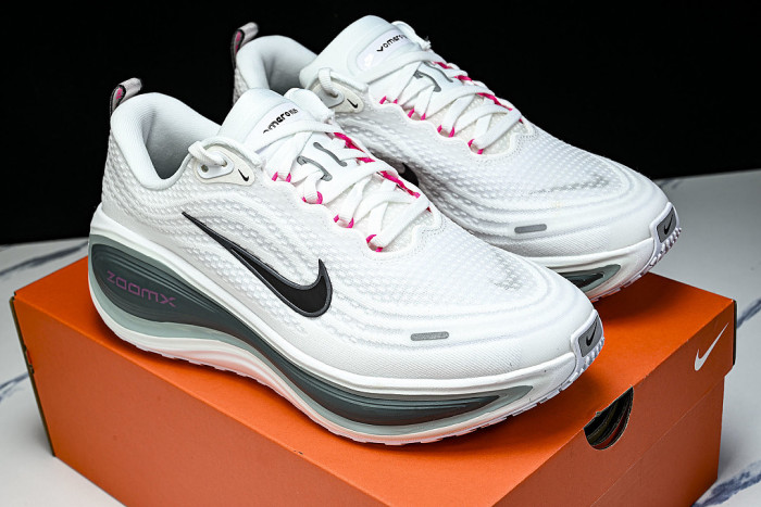 IB1873-110 AIR ZOOM PEGASUS 42 BREATHABLE AND LIGHTWEIGHT RUNNING SHOES GREY/WHITE