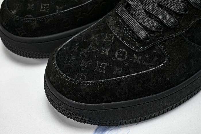 AIR FORCE 1 LOW-TOP CASUAL SNEAKERS BLACK/BLACK/BLACK