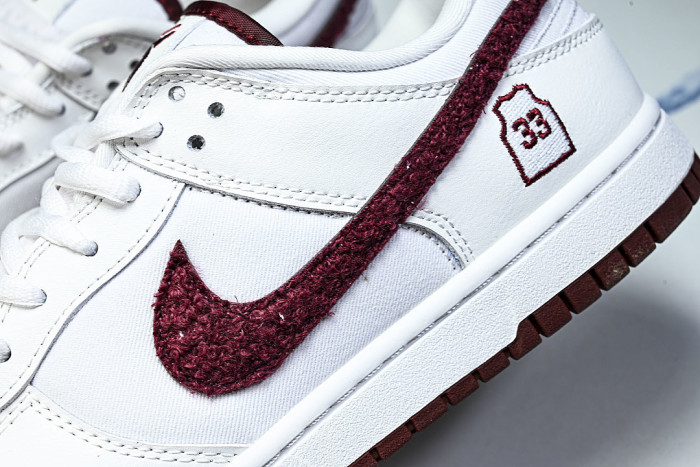 IV0263-100 DUNK LOW PROTRO WHITE/TEAM RED