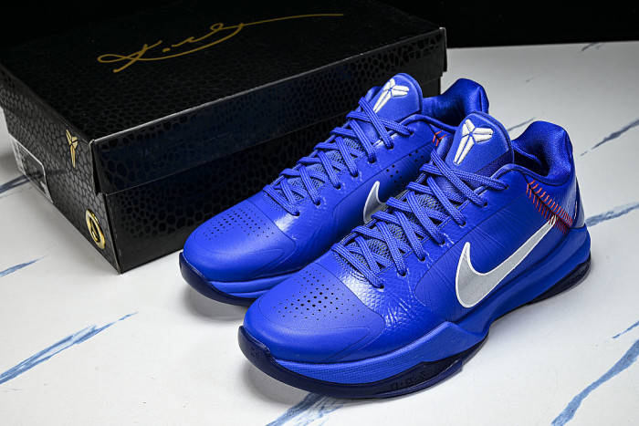 IO6256-400 KOBE 5 PROTRO RUSH BLUE/WOLF GREY/COMET RED