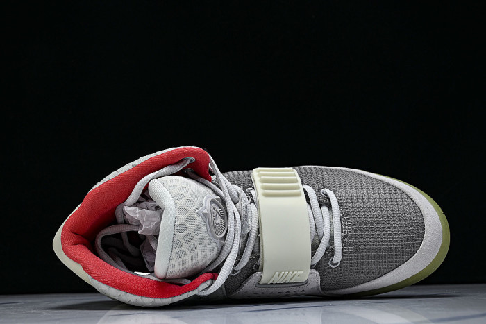 508214-010 AIR YEEZY 2 WOLF GREY/PURE PLATINUM