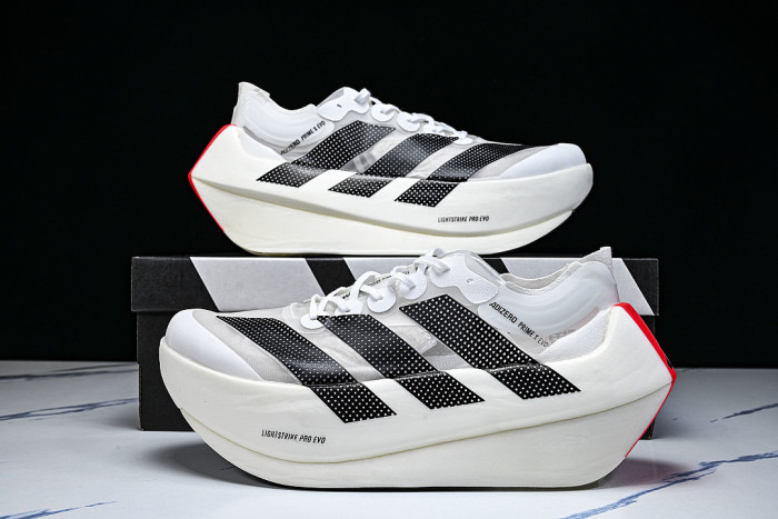 KH7677 ADIZERO EVO X CLOUD WHITE/CORE BLACK/LUCID RED