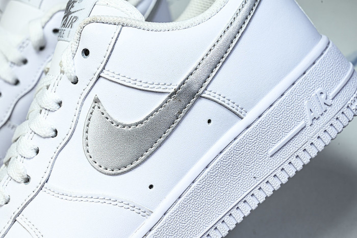 FJ4146-134 AIR FORCE 1 07 LOW CASUAL SNEAKERS WHITE/GREY/WHITE