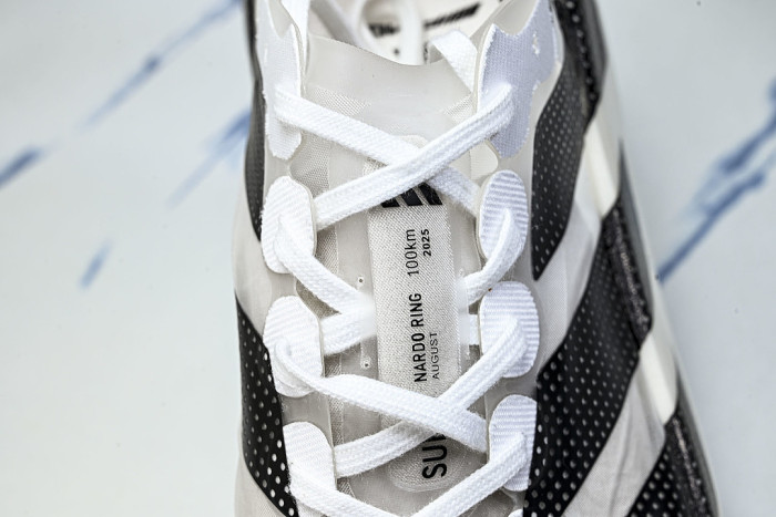KH7677 ADIZERO EVO X CLOUD WHITE/CORE BLACK/LUCID RED