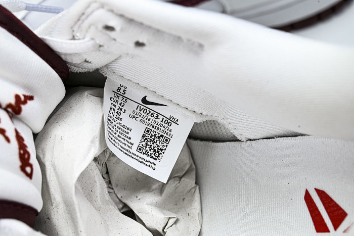 IV0263-100 DUNK LOW PROTRO WHITE/TEAM RED