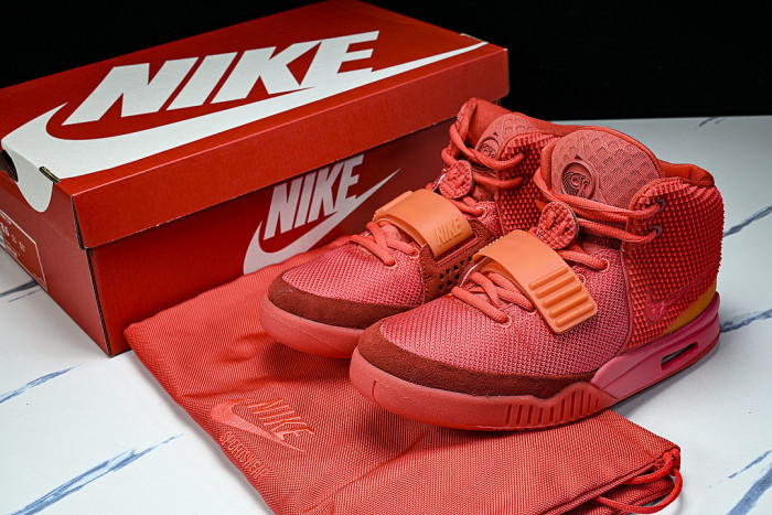 508214-660 AIR YEEZY 2 RED/RED/RED