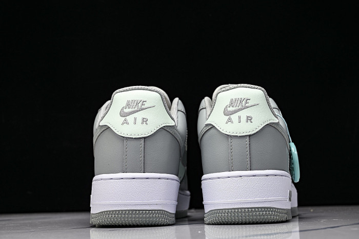 FJ4146-302 AIR FORCE 1 07 LOW CASUAL SNEAKERS GREY/GREEN