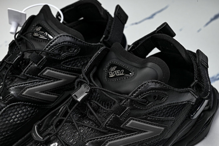 U90604SC RETRO CASUAL SPORTS LIFESTYLE SHOES OFF BLACK/BLACK/BLACK