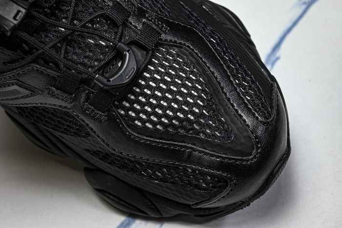 U90604SC RETRO CASUAL SPORTS LIFESTYLE SHOES OFF BLACK/BLACK/BLACK