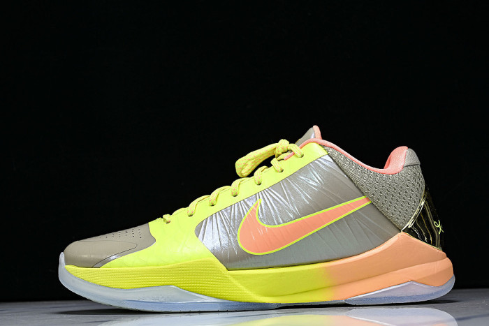 IQ9316-200 ZOOM KOBE 5 PROTRO THE ACADEMY PE BROWN/YELLOW/ORANGE
