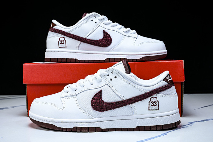 IV0263-100 DUNK LOW PROTRO WHITE/TEAM RED