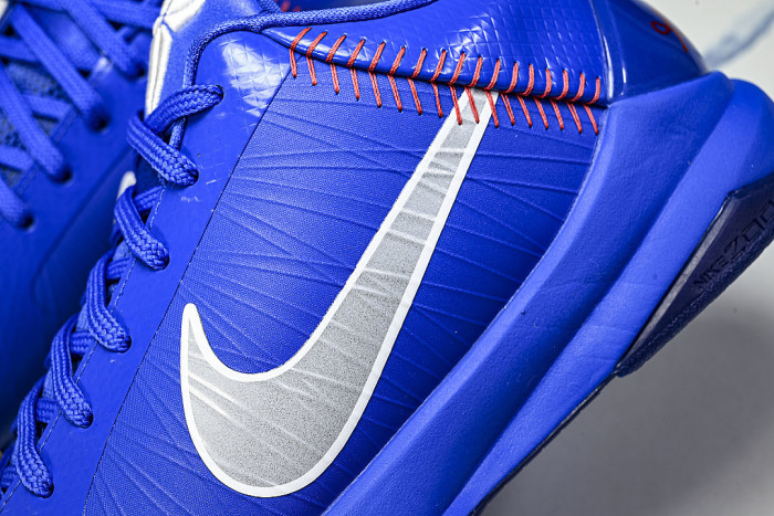 IO6256-400 KOBE 5 PROTRO RUSH BLUE/WOLF GREY/COMET RED