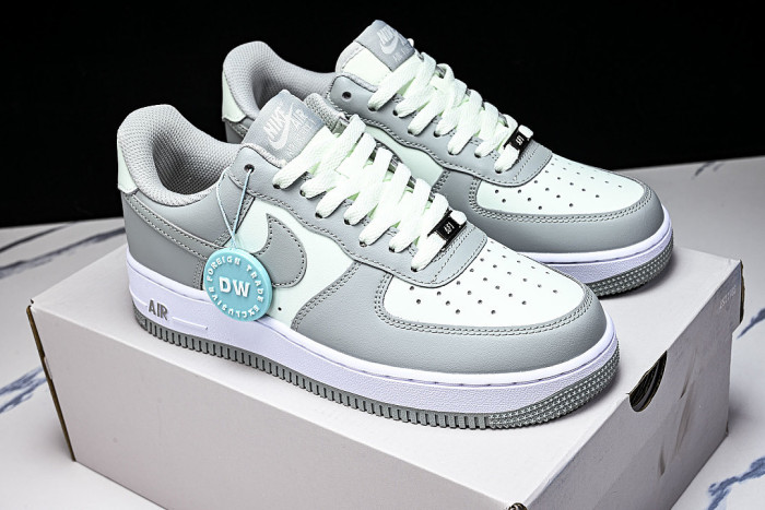 FJ4146-302 AIR FORCE 1 07 LOW CASUAL SNEAKERS GREY/GREEN