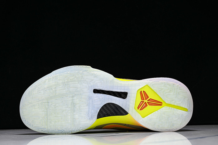 IQ9316-200 ZOOM KOBE 5 PROTRO THE ACADEMY PE BROWN/YELLOW/ORANGE