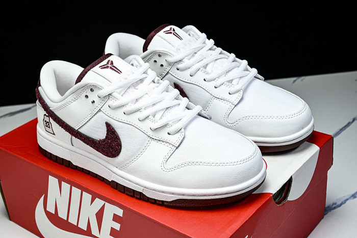 IV0263-100 DUNK LOW PROTRO WHITE/TEAM RED