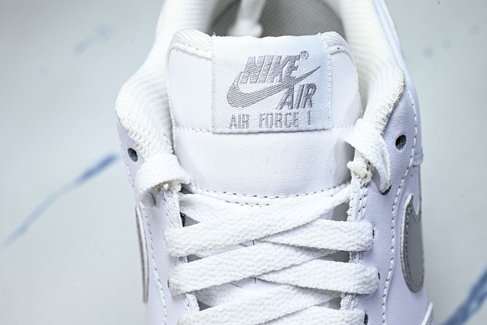 FJ4146-134 AIR FORCE 1 07 LOW CASUAL SNEAKERS WHITE/GREY/WHITE