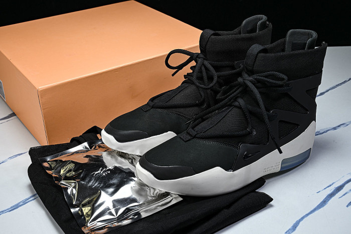 AR4237-001 AIR FEAR OF GOD 1 BLACK/BLACK