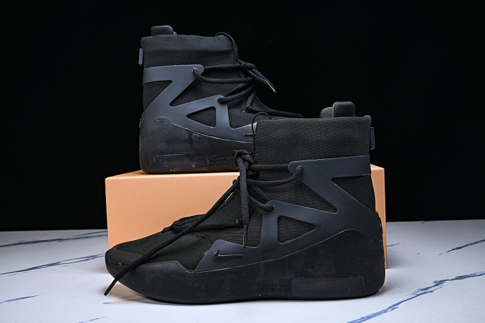 AR4237-005 AIR FEAR OF GOD 1 BLACK/BLACK