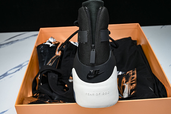 AR4237-001 AIR FEAR OF GOD 1 BLACK/BLACK