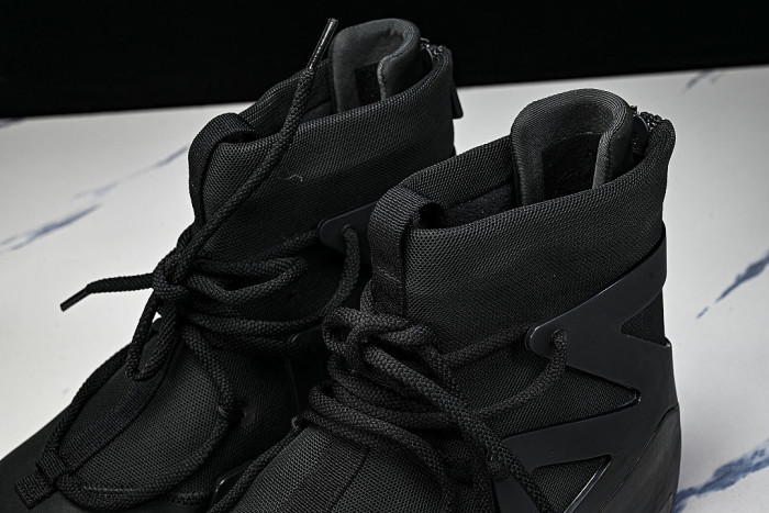 AR4237-005 AIR FEAR OF GOD 1 BLACK/BLACK