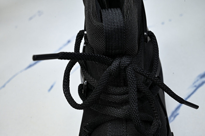AR4237-001 AIR FEAR OF GOD 1 BLACK/BLACK