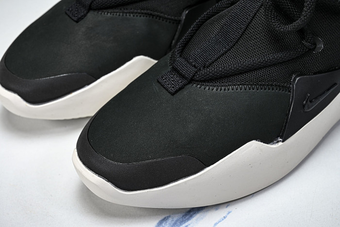 AR4237-001 AIR FEAR OF GOD 1 BLACK/BLACK
