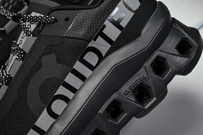 ON RUNNING CLOUDMONSTER 3 BLACK/GREY/BLACK