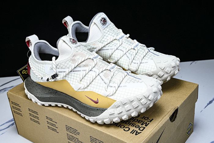 IQ9789-062 ACG MOUNTAIN FLY LOW GORE-TEX SE PHANTOM GREY/TEAM CRIMSON/MATTE OLIVE GREEN/GREY