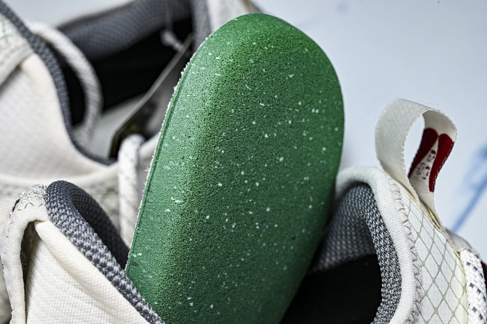 IQ9789-062 ACG MOUNTAIN FLY LOW GORE-TEX SE PHANTOM GREY/TEAM CRIMSON/MATTE OLIVE GREEN/GREY