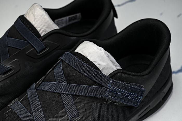 3MG10815460 ON RUNNING CLOUDNOVA MOON BLACK/BLACK/BLACK