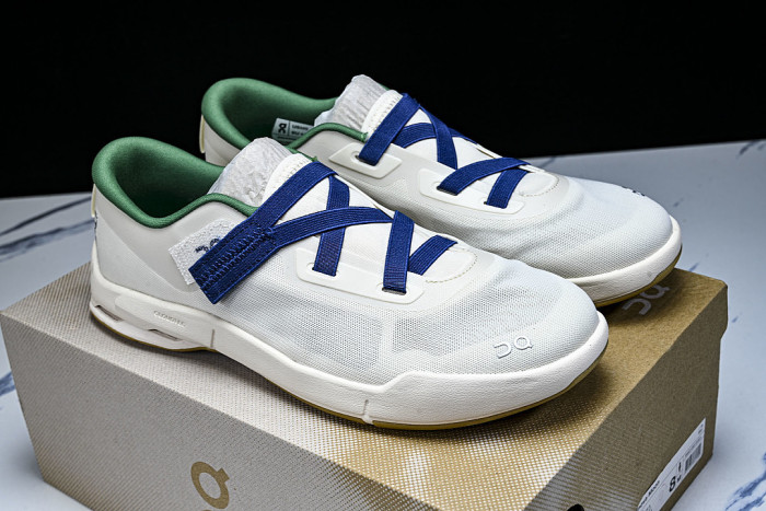 3MG10815461 ON RUNNING CLOUDNOVA MOON WHITE/BLUE/GREEN