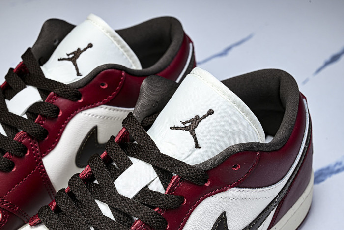 IX5004-121 AIR JORDAN 1 LOW RETRO-STYLE BASKETBALL SHOES WHITE/RED/BLACK
