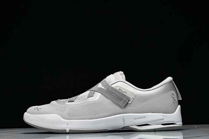3MG10813290 ON RUNNING CLOUDNOVA MOON GREY/GREY/GREY