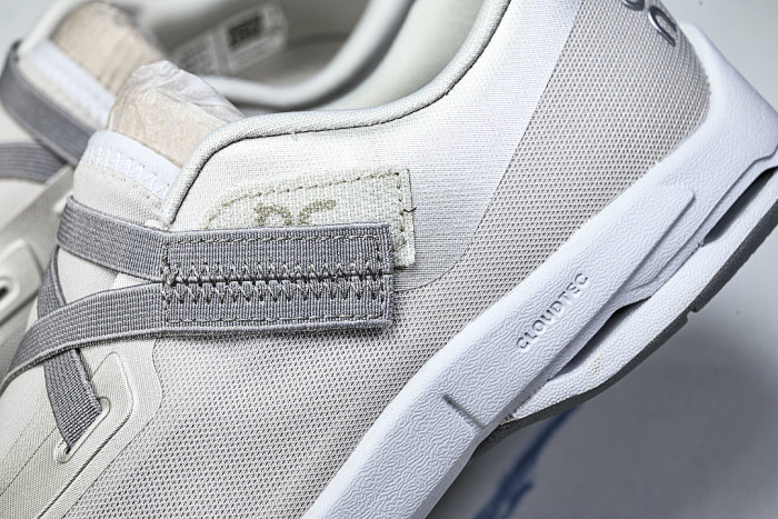 3MG10813290 ON RUNNING CLOUDNOVA MOON GREY/GREY/GREY